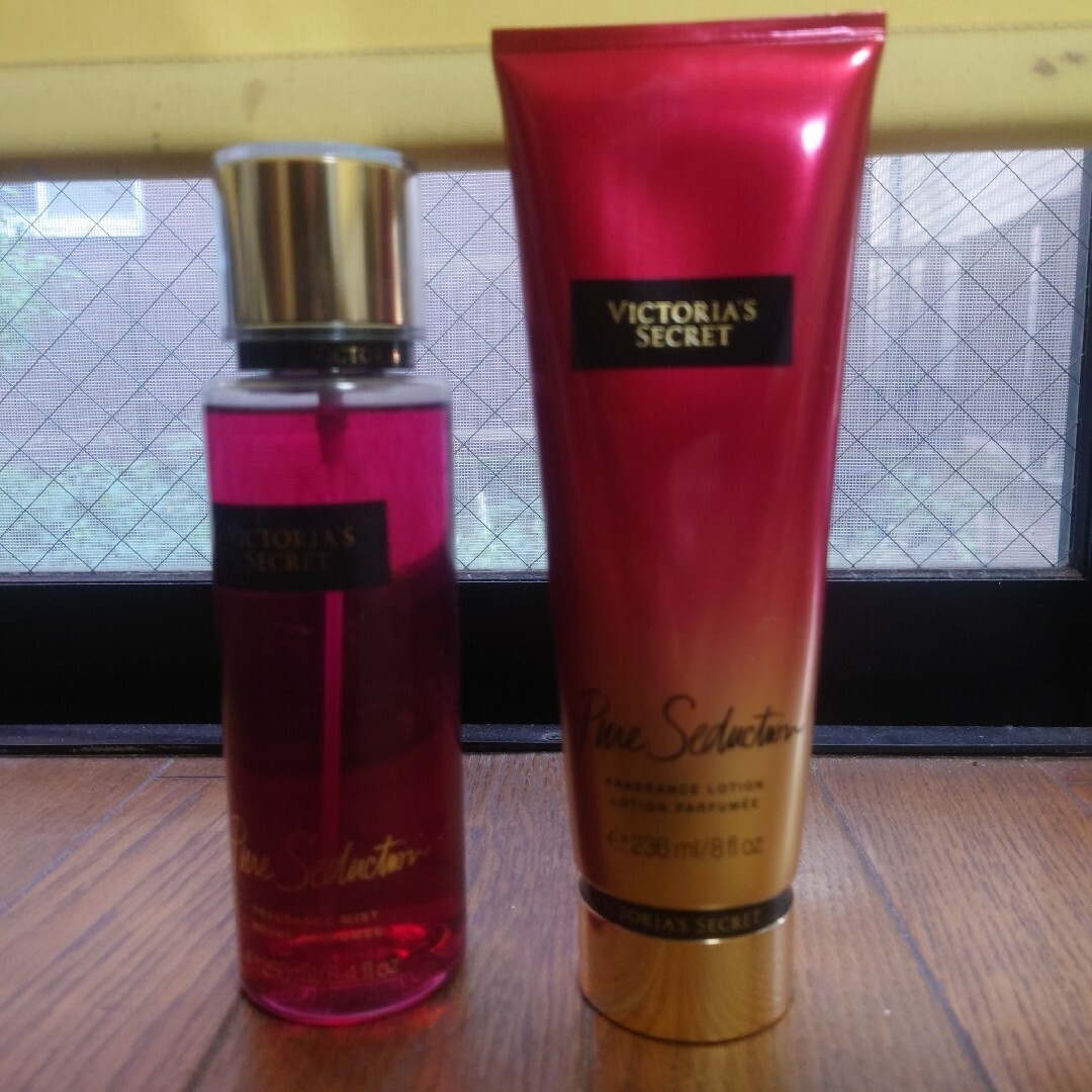 Victoria'sSecret　Pure Seductionローション＆ミスト