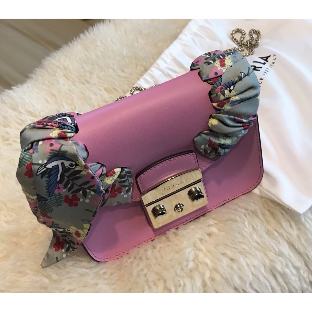 【新品未使用】FURLA フルラ　ショルダーバッグ