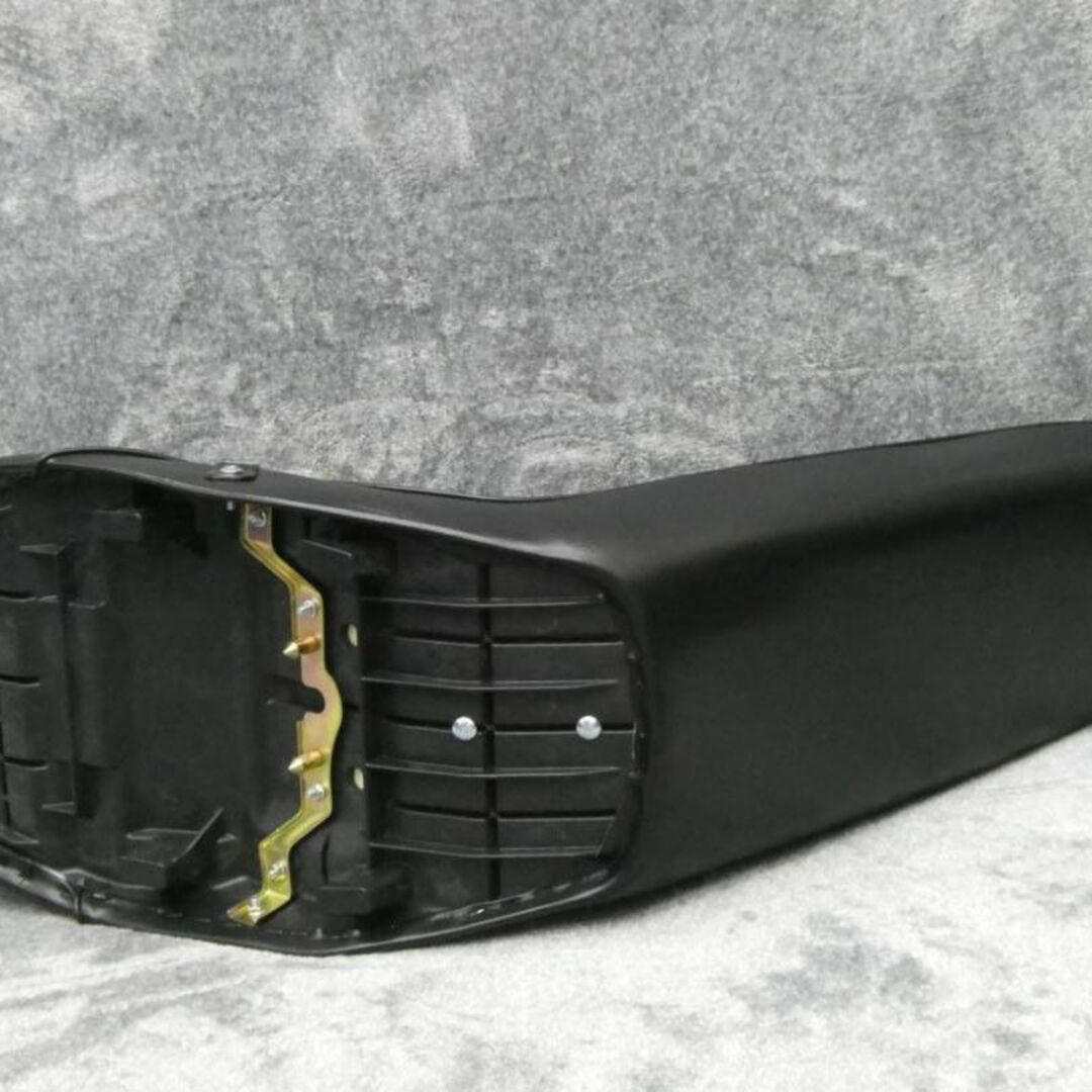 ZRX400 黒皮 60cm 三段シート/ブラック 補強入りの ZRX400 黒皮 60cm 三段シート/ブラック 補強入りの