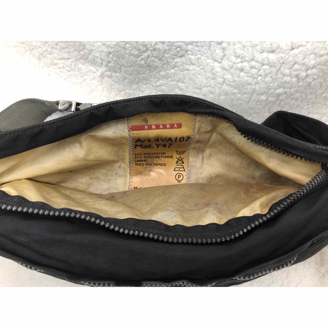 PRADA(プラダ)のプラダスポーツ　ウエストバッグ　ririジッパー採用　白タグ32 メンズのバッグ(ウエストポーチ)の商品写真