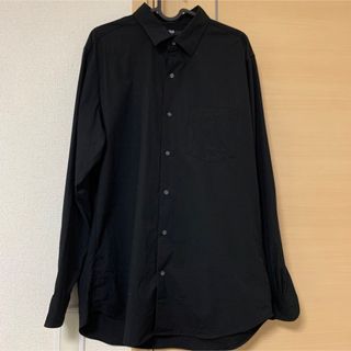 ユニクロ(UNIQLO)のユニクロ　メンズ　シャツ　XL ブラック(シャツ)