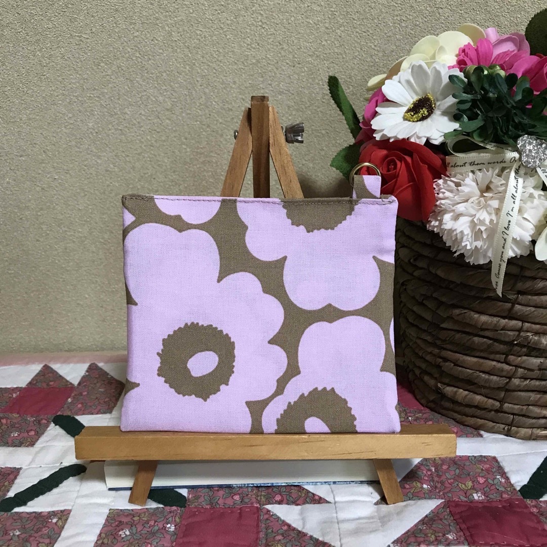 marimekko(マリメッコ)のマリメッコ  生地　ハンドメイド　ミニウニッコ　ピンク×ベージュ　透明ポーチ ハンドメイドのファッション小物(ポーチ)の商品写真