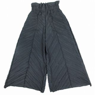 イッセイミヤケ(ISSEY MIYAKE)の美品 20SS イッセイミヤケ プリーツ加工 ワイドパンツ ガウチョ 2 HE7(その他)