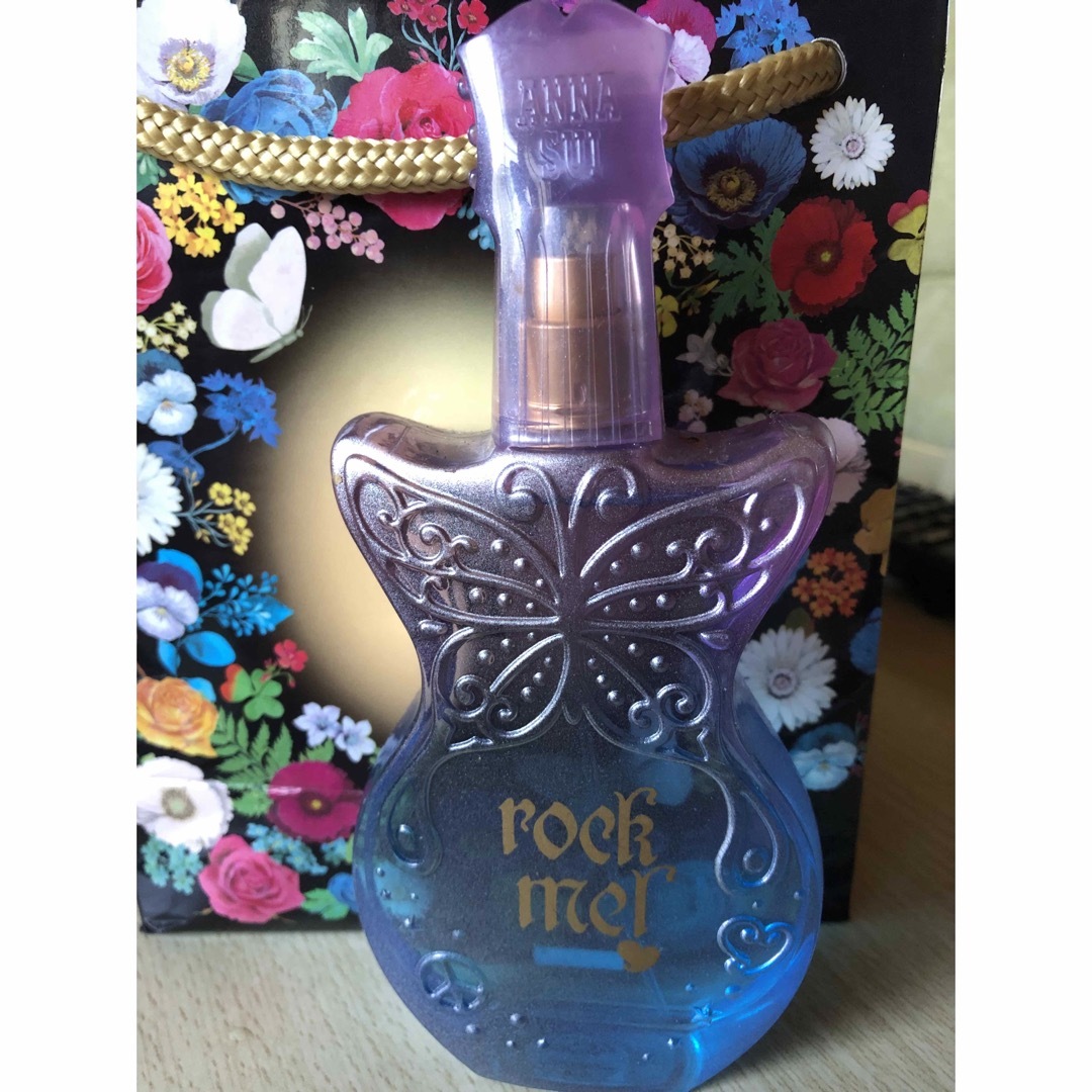 ANNA SUI(アナスイ)のアナスイロックミー　サマー・オブ・オードトワレ コスメ/美容の香水(香水(女性用))の商品写真