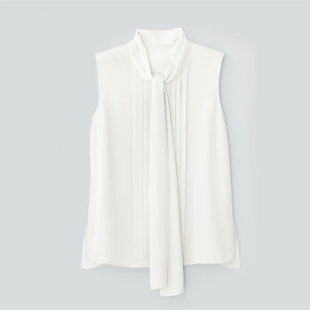 【現行品】フォクシー　ブラウス "PLEATS ESSENCE" 38