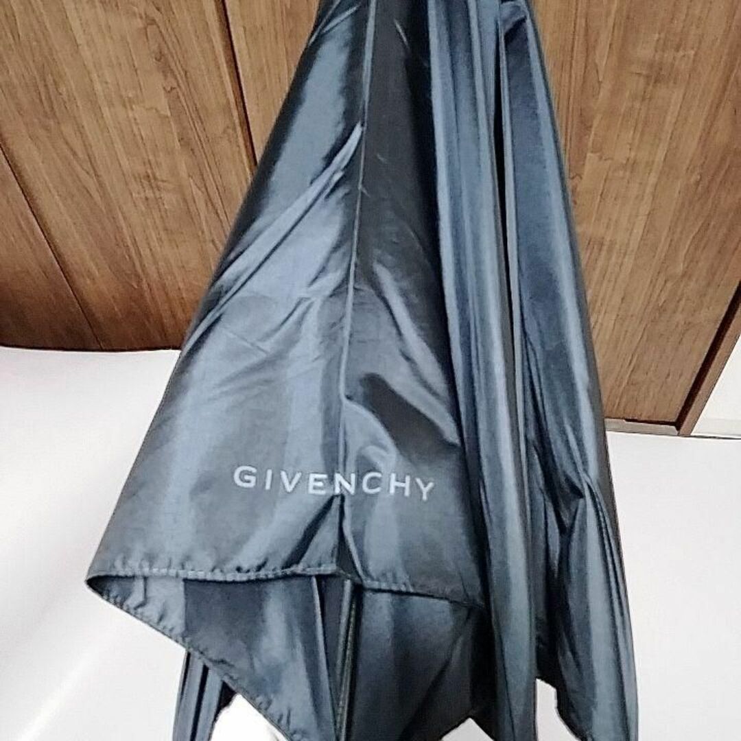 GIVENCHY - 超美品 ジバンシィ 長傘 軽量 大寸 75センチ カーボン骨