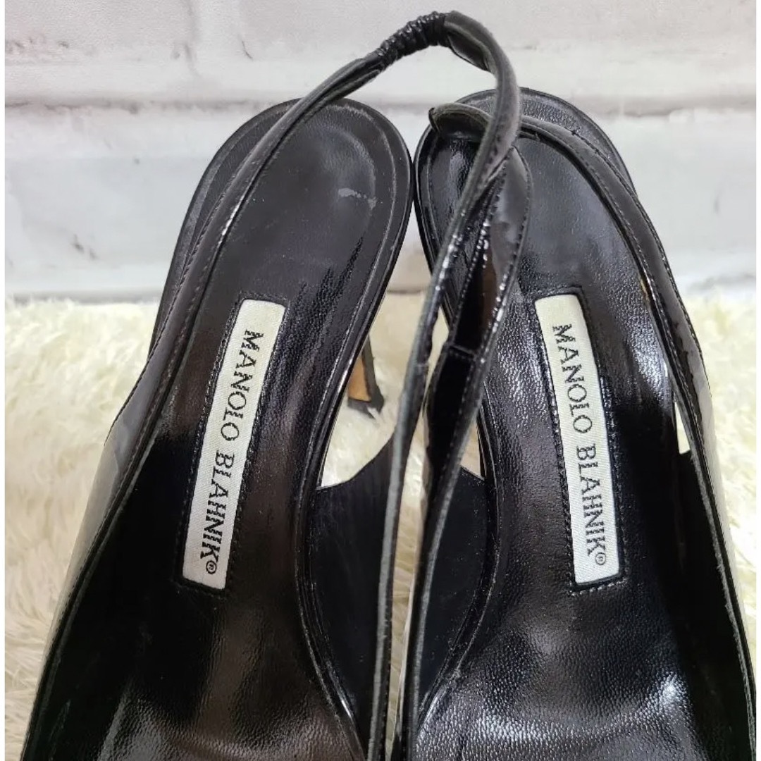 MANOLO BLAHNIK(マノロブラニク)のMANOLOBLAHNIK  マノロブラニク　ブラック　エナメル　ピンヒール レディースの靴/シューズ(ハイヒール/パンプス)の商品写真