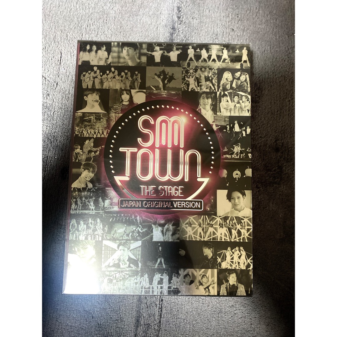 東方神起(トウホウシンキ)のSMTOWN THE STAGE-日本オリジナル版- コンプリートDVDエディ… エンタメ/ホビーのDVD/ブルーレイ(ミュージック)の商品写真