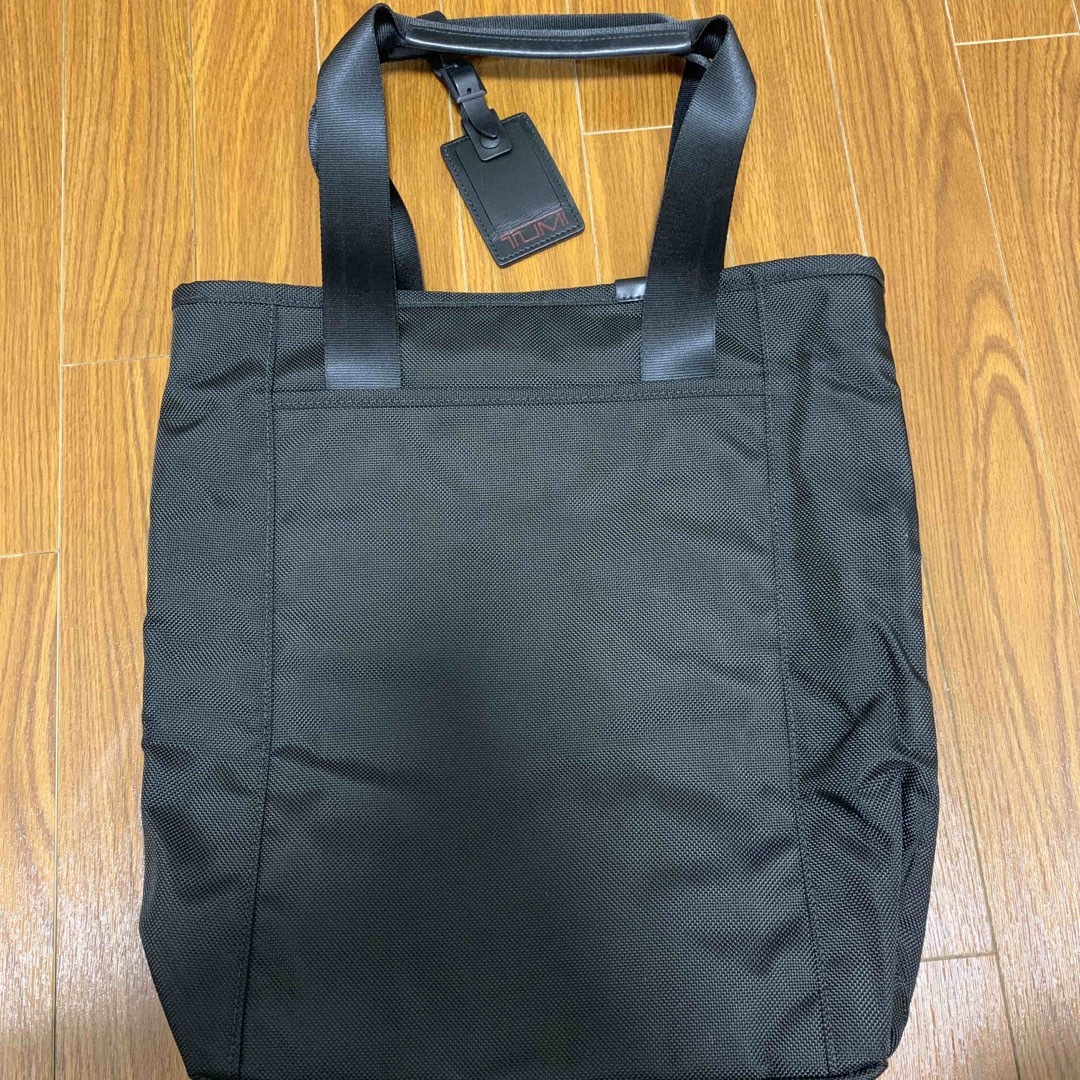 TUMI(トゥミ)のTUMI ALPHA CASUAL DAY TOTE BLACK メンズのバッグ(トートバッグ)の商品写真