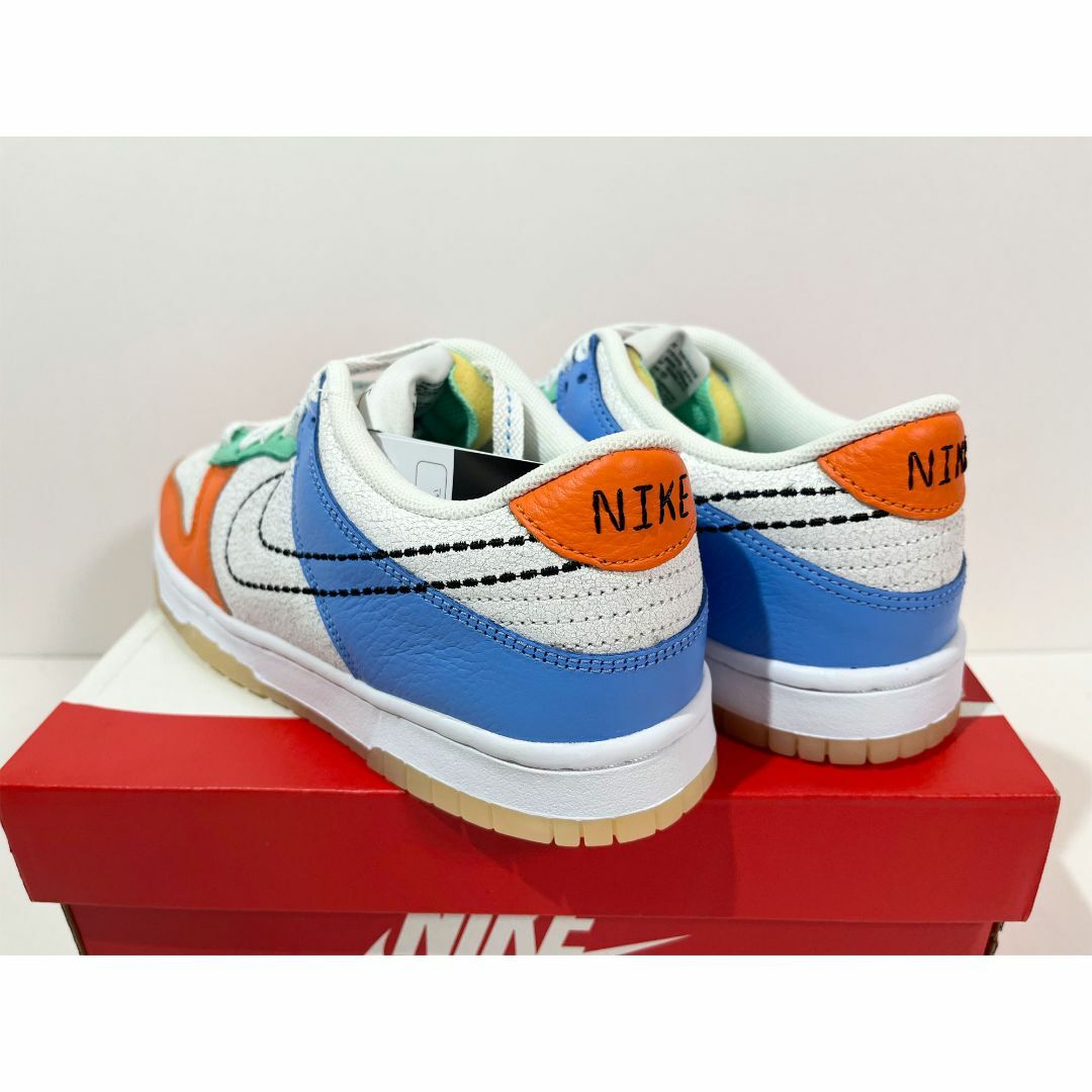 NIKE(ナイキ)の【新品】23.5cm NIKE Dunk Low GS ダンクロー White レディースの靴/シューズ(スニーカー)の商品写真