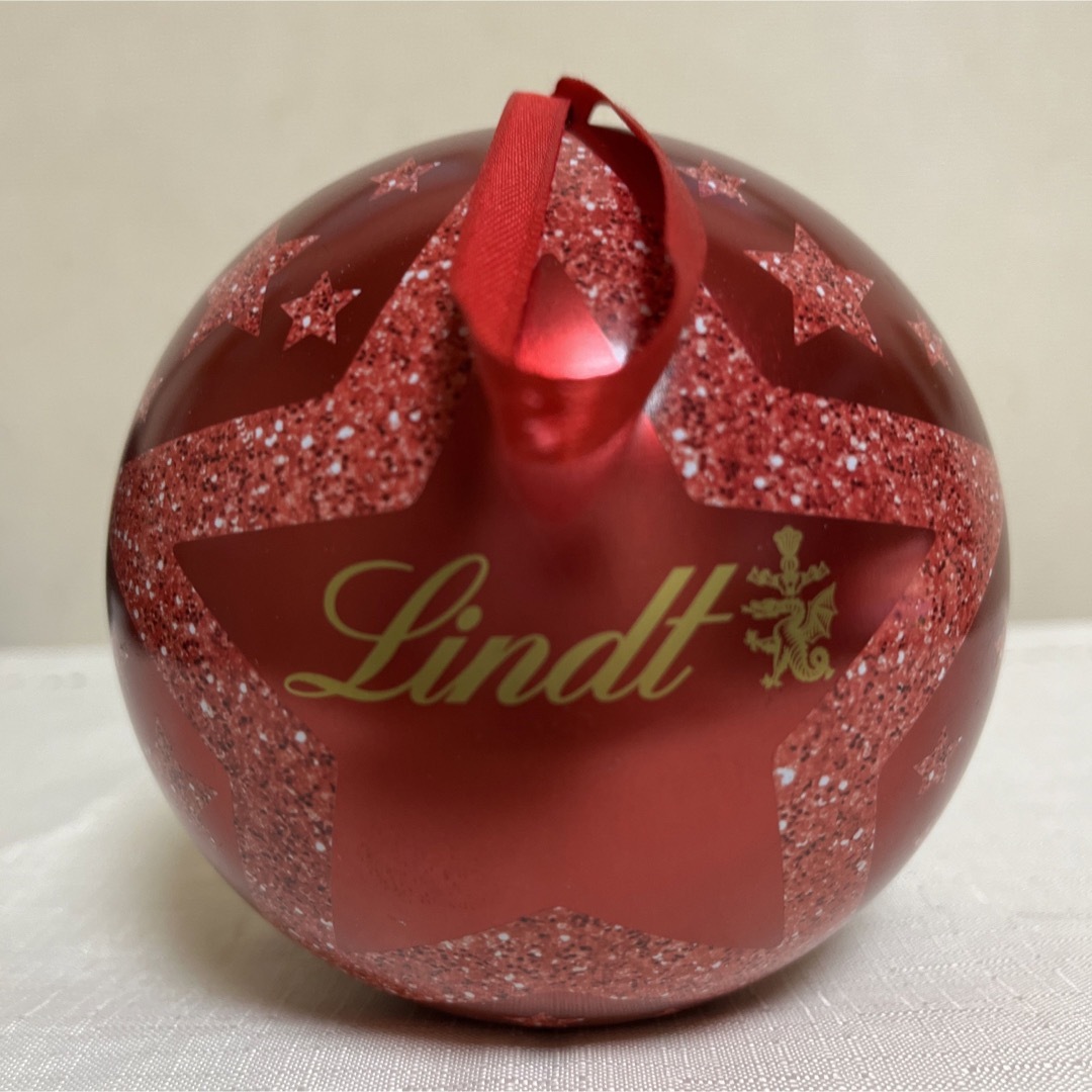 Lindt(リンツ)のリンツ　お菓子空き缶 インテリア/住まい/日用品のキッチン/食器(容器)の商品写真