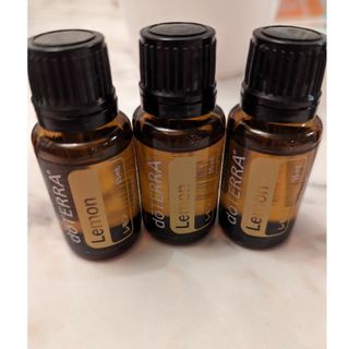 ドテラ(doTERRA)のうらら様専用　ドテラ レモン 15ml 3本セット新品(エッセンシャルオイル（精油）)