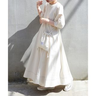 ナチュラルクチュール(natural couture)の【完売品】ナチュラルクチュール　ランタンスリーブワンピース　西野七瀬さん着用(ロングワンピース/マキシワンピース)