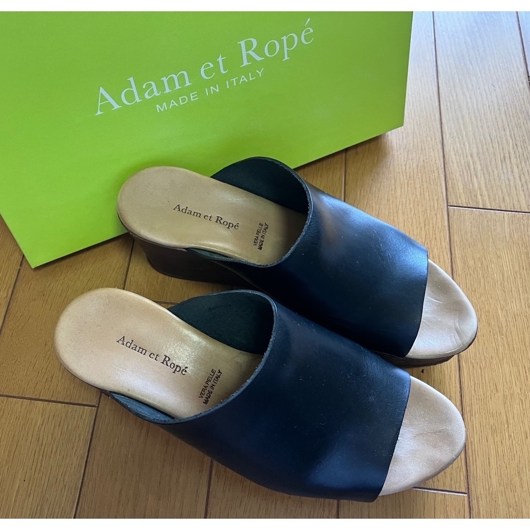 Adam et Rope'(アダムエロぺ)の美品★アダムエロペ 本革 サボサンダル　23.5 レディースの靴/シューズ(サンダル)の商品写真