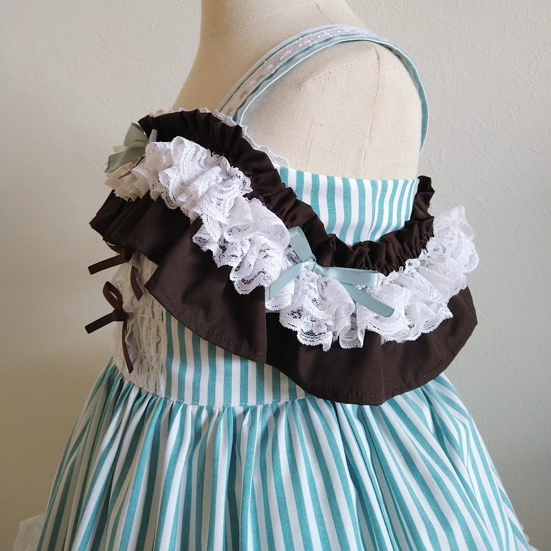 ストライプのチョコミント系オフショルワンピース120cm キッズ/ベビー/マタニティのキッズ服女の子用(90cm~)(ワンピース)の商品写真