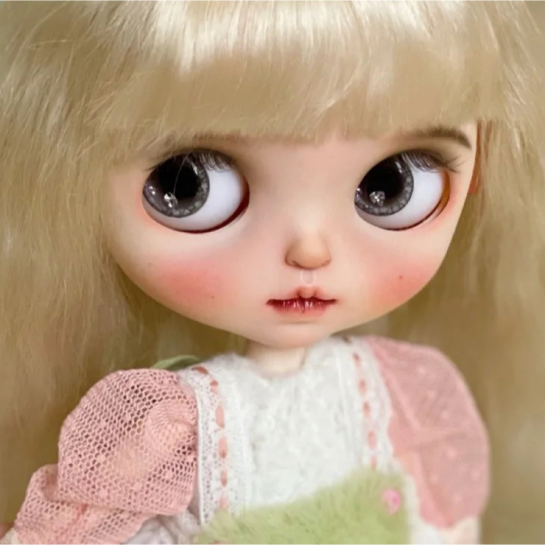 海外作家様カスタムブライス 人形 かわいい 幼い カスタムドール フルセット