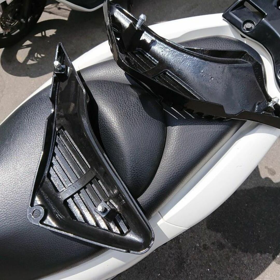 ゼファー１１００　純正　型　アルフィン　// 黒 ノーマル サイドカバー 自動車/バイクのバイク(パーツ)の商品写真