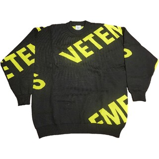 ヴェトモン(VETEMENTS)のVETEMETS ヴェトモン 極美品セーター 厚手 黒 黄色 オーバーサイズ(ニット/セーター)