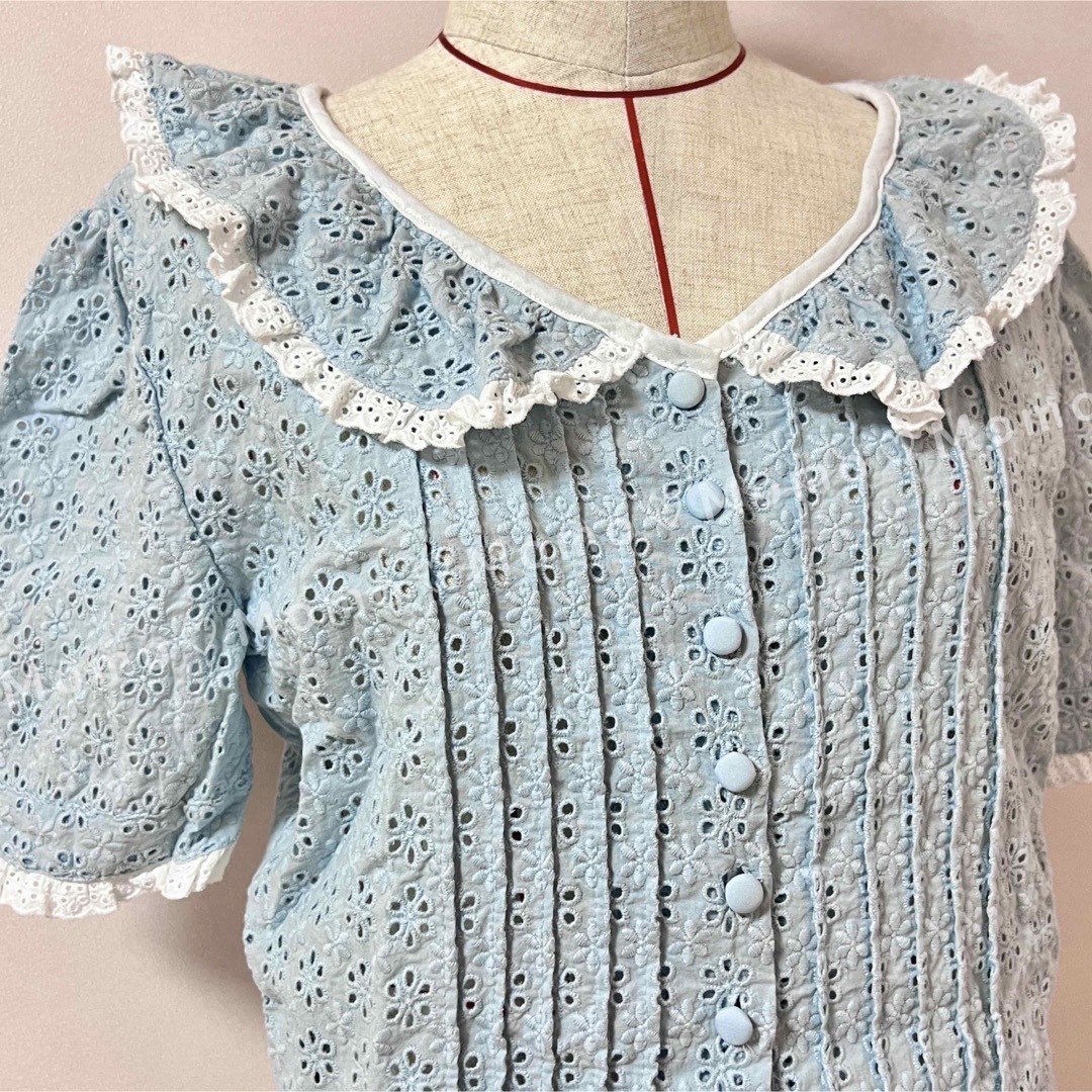 Epine frill blouse ドットストライプフリルブラウス ブルー
