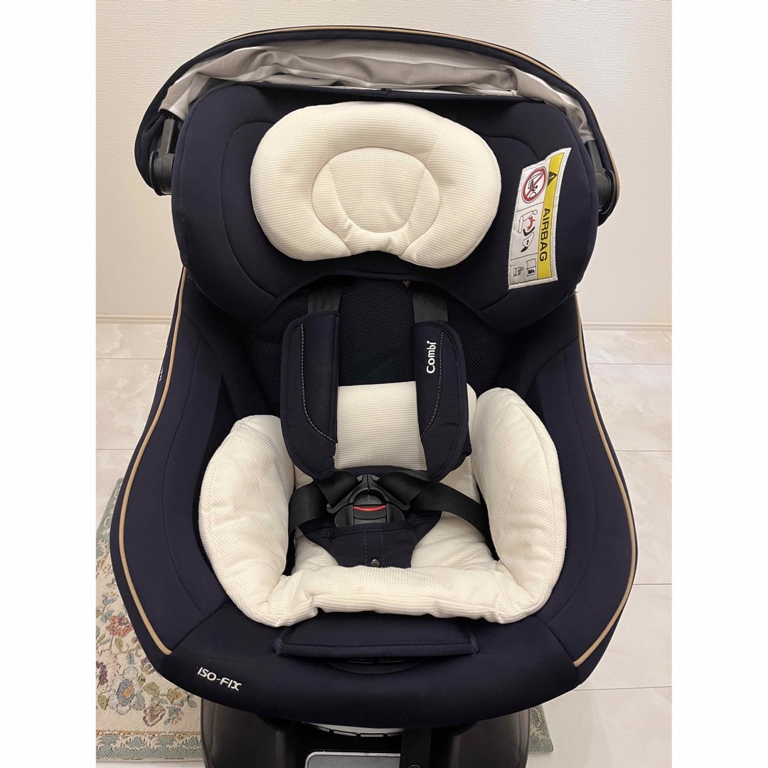 チャイルドシート　コンビ　ISOFIX