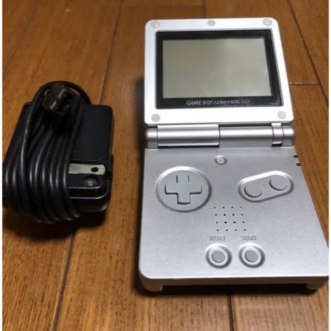 本体アダプタのみですゲームボーイアドバンスSP ジャンク品