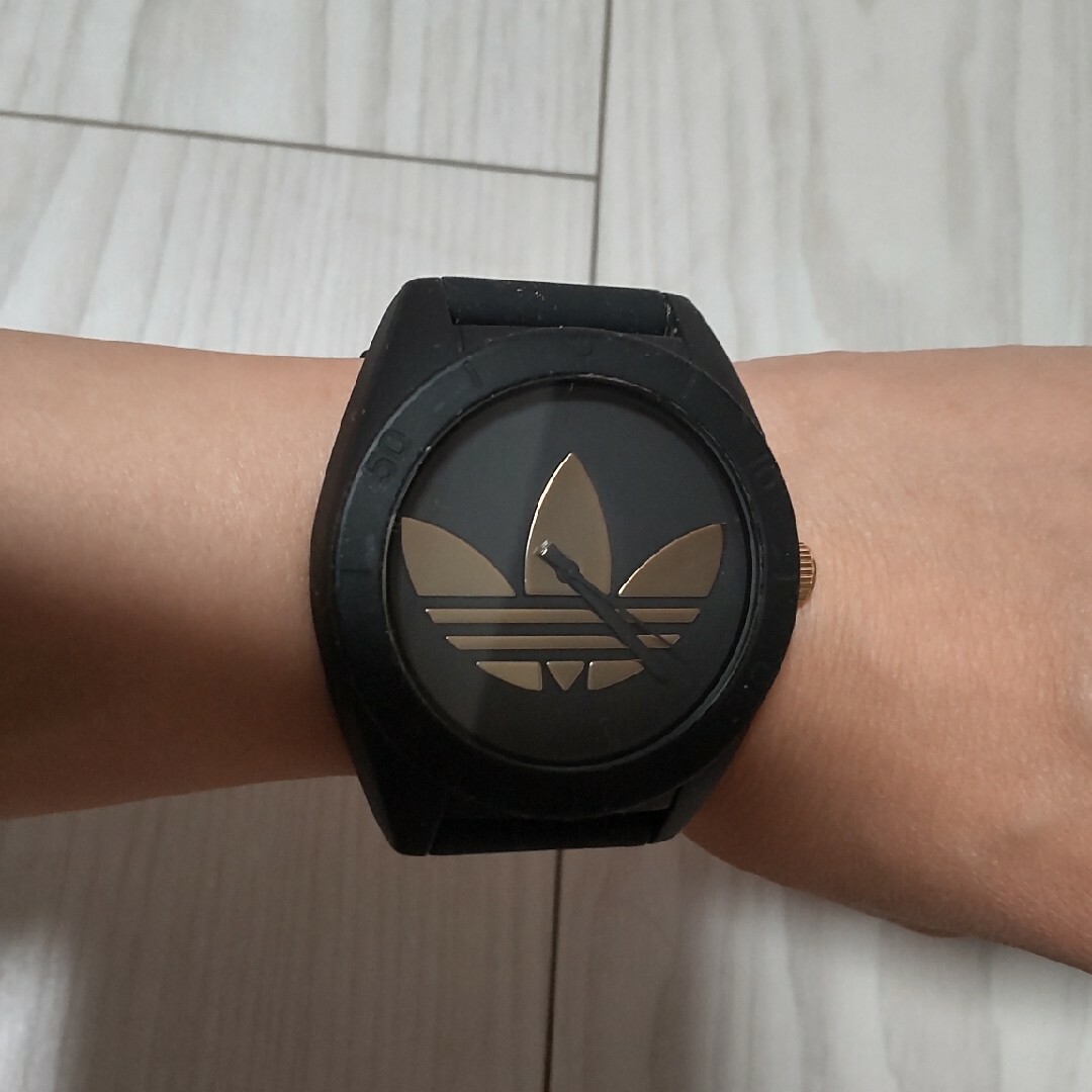 アディダス ADIDAS サンティアゴ 腕時計 ADH6168 デジタル　黒