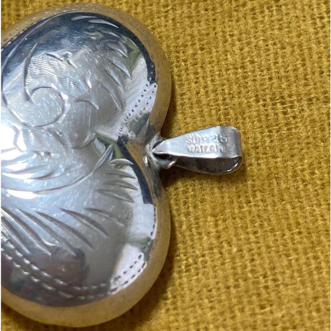 Lochie(ロキエ)のvintage silver925 ペンダントトップ ハート 大ぶり ぷっくり レディースのアクセサリー(ネックレス)の商品写真