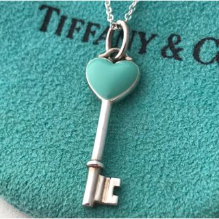 ティファニー(Tiffany & Co.)のTiffany ブルーエナメル ハートキー ネックレス(ネックレス)