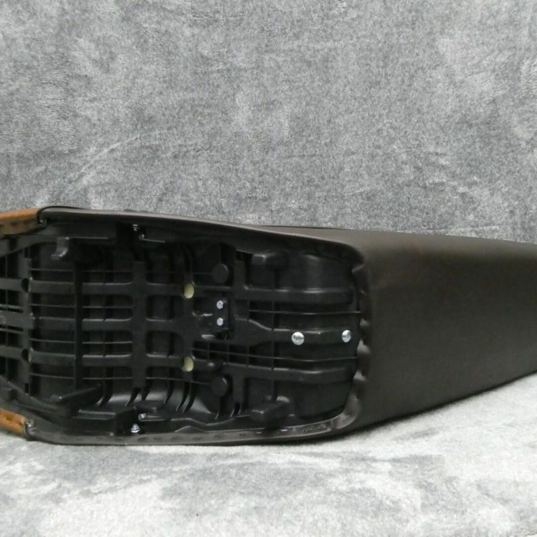 XJR400 前期 茶ツートン 60cm 三段シート/ 補強入りの XJR400 前期 茶ツートン 60cm 三段シート/ 補強入りの