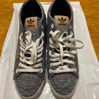 アディダス(adidas)のadidasレディースインソールスニーカー　ローカット　23.5cm(スニーカー)