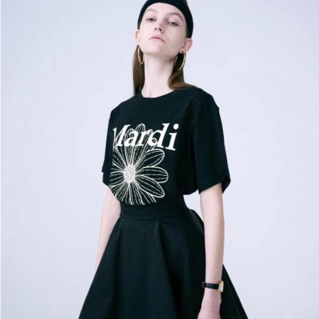 【新品】マルディメクルディ Mardi Mercredi Tシャツ ブラック レディースのトップス(Tシャツ(半袖/袖なし))の商品写真