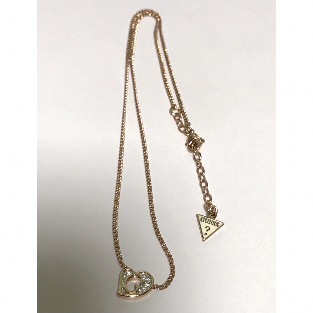 GUESS(ゲス)のGUESS  ハートロゴネックレス レディースのアクセサリー(ネックレス)の商品写真