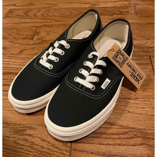 ヴァンズ(VANS)の新品　Vans スニーカー　ブラック　オーセンティック(スニーカー)