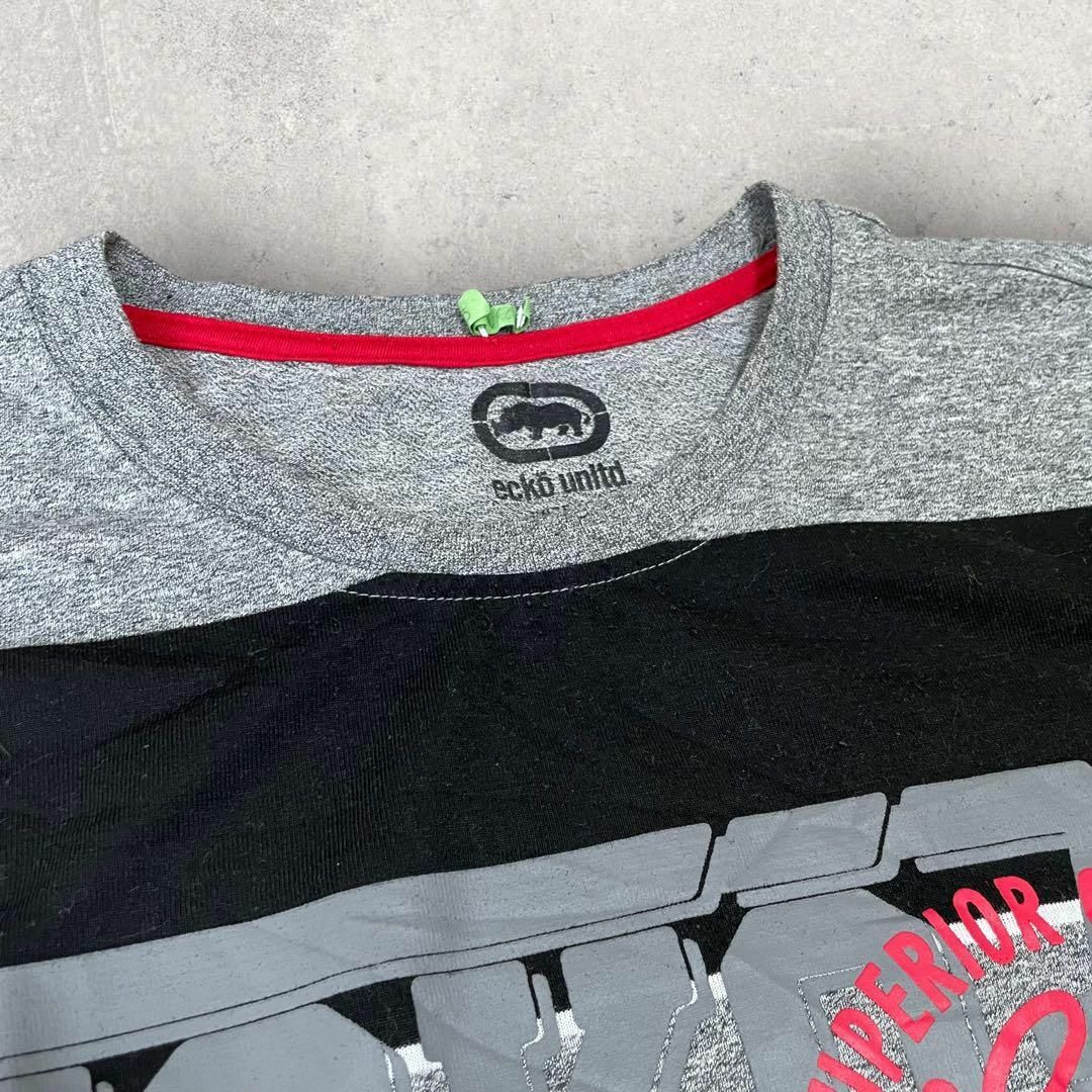 ECKŌ UNLTD（ECKO UNLTD）(エコーアンリミテッド)のUS古着 エコーアンリミテッド ビッグロゴ ボーダー Tシャツ 4XL グレー メンズのトップス(Tシャツ/カットソー(半袖/袖なし))の商品写真
