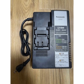 パナソニック(Panasonic)のパナソニック 充電器 EZ0L81(工具/メンテナンス)