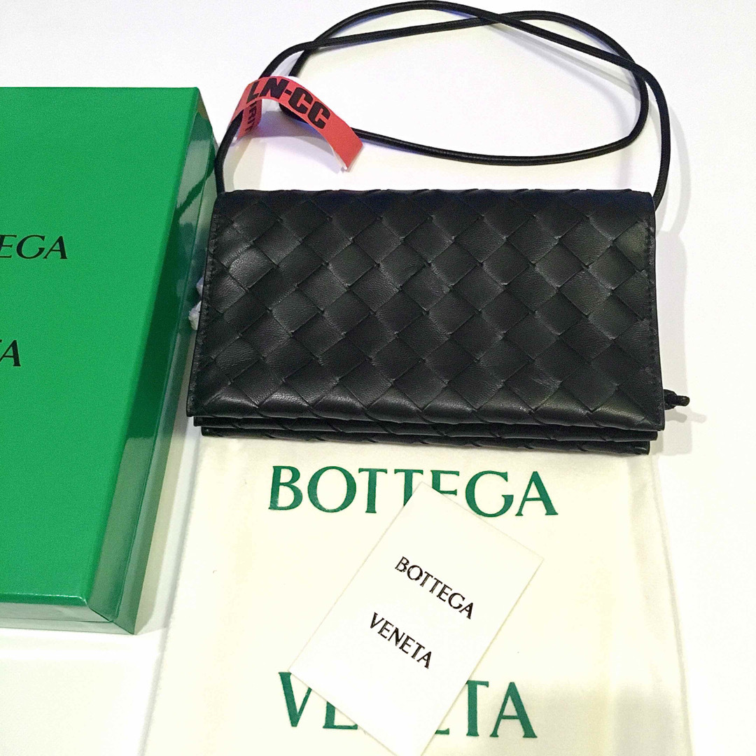 新品正規品 BOTTEGA VENETA イントレチャート ストラップウォレット | フリマアプリ ラクマ