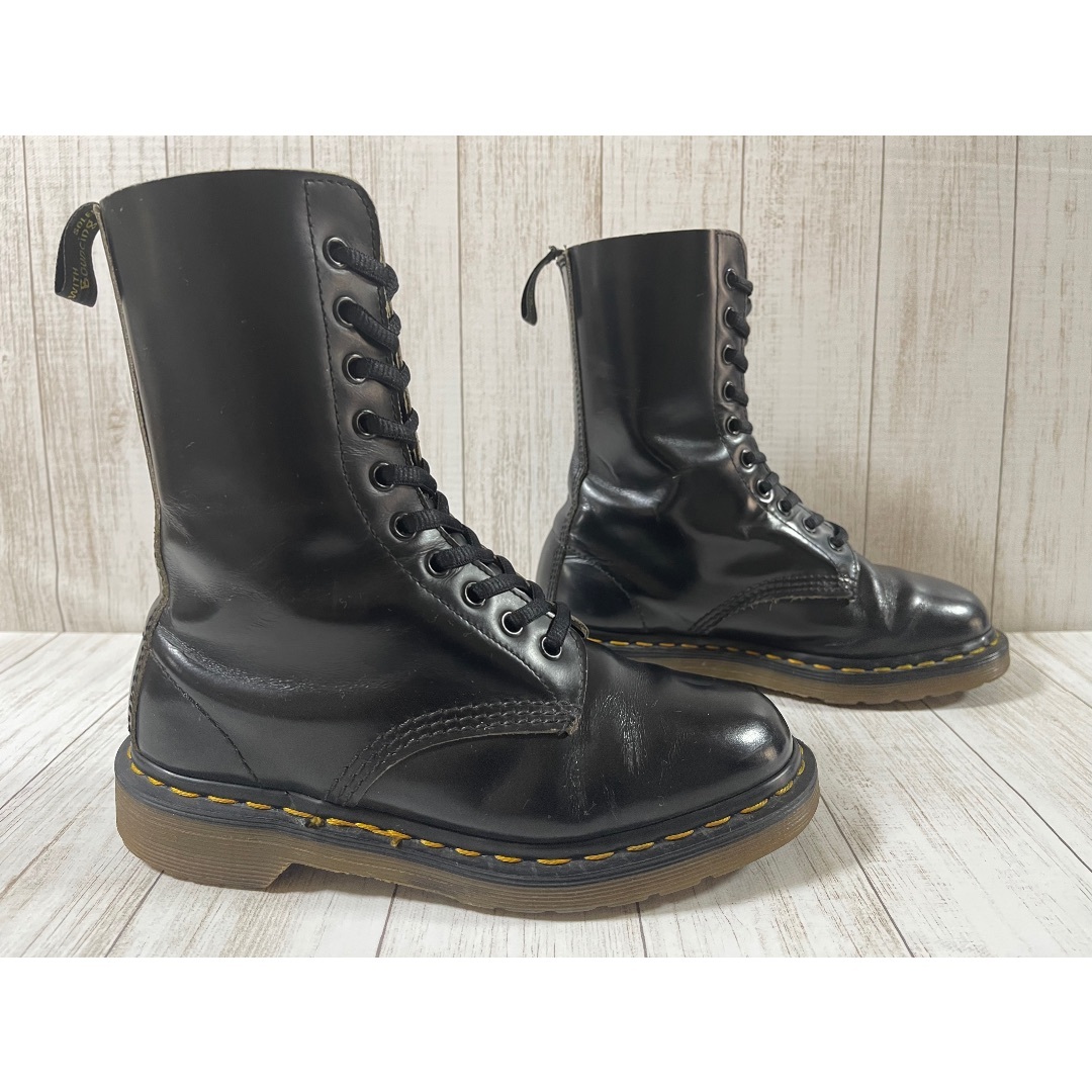 Dr.Martens(ドクターマーチン)のレアモデル　ドクターマーチン☆☆イングランド☆☆１０ホール レディースの靴/シューズ(ブーツ)の商品写真