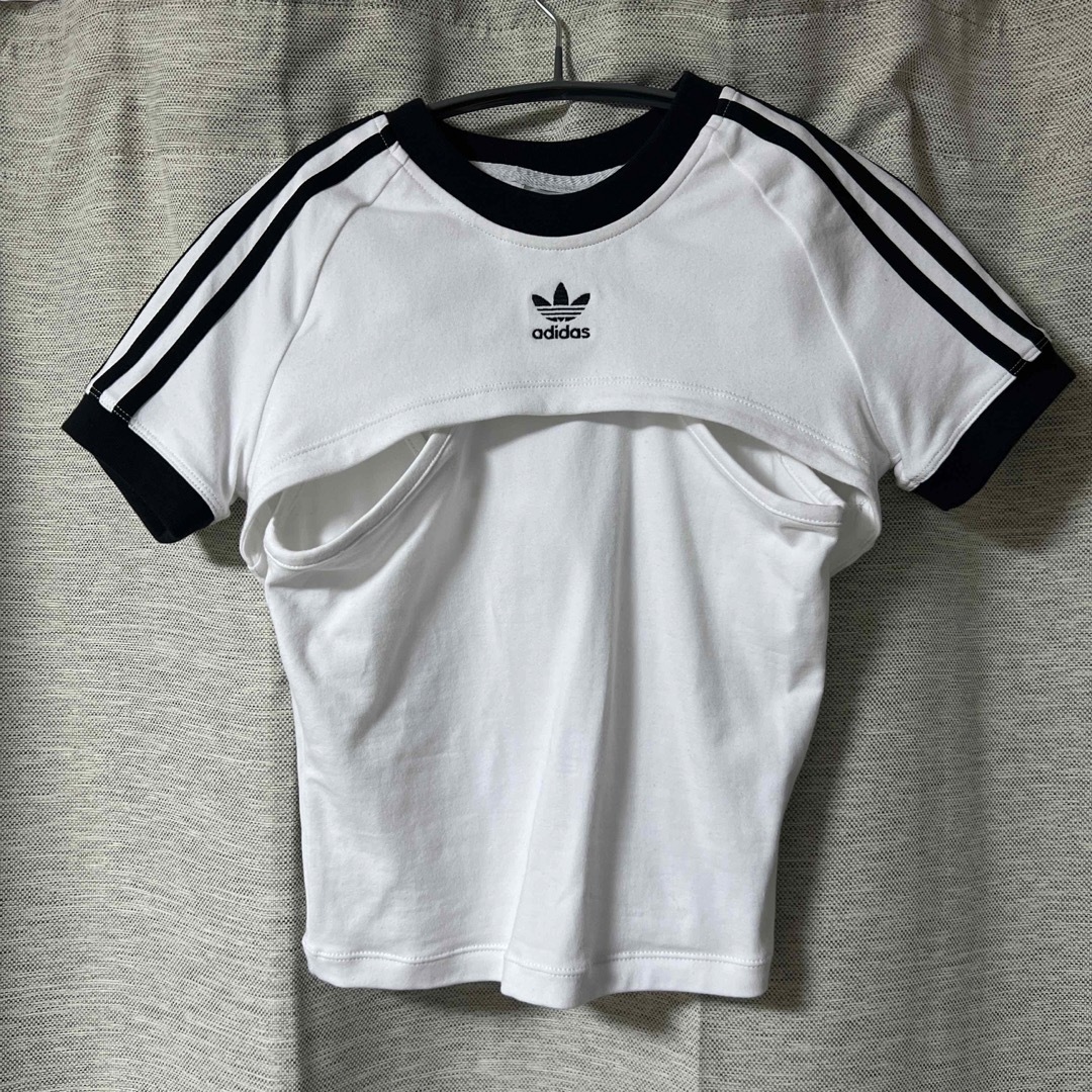 adidas(アディダス)の【新品】adidas トップス レディースのトップス(Tシャツ(半袖/袖なし))の商品写真