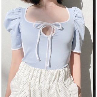 リルリリー(lilLilly)の新品　リルリリー　トップス(カットソー(半袖/袖なし))