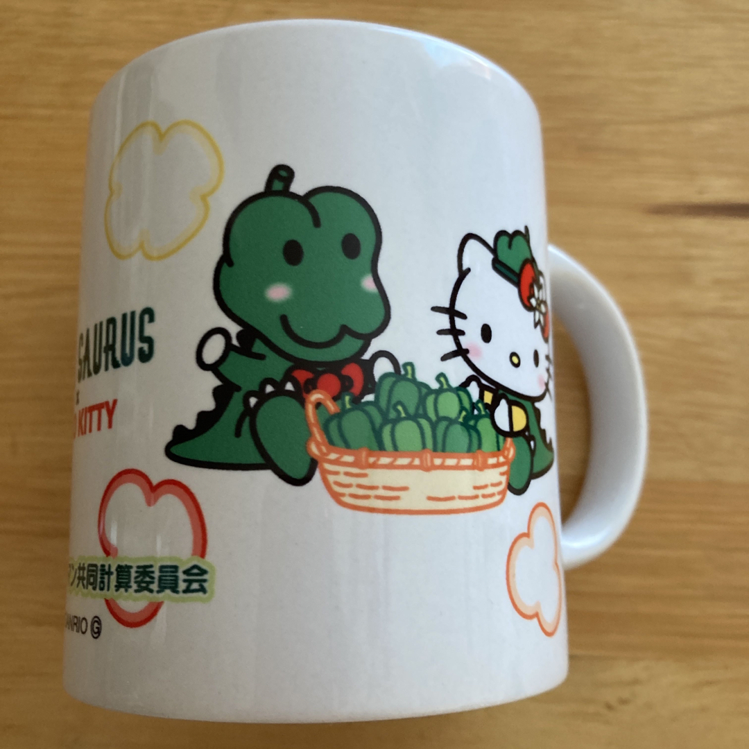 Hello Kitty x グリーンザウルス　マグカップ インテリア/住まい/日用品のキッチン/食器(グラス/カップ)の商品写真