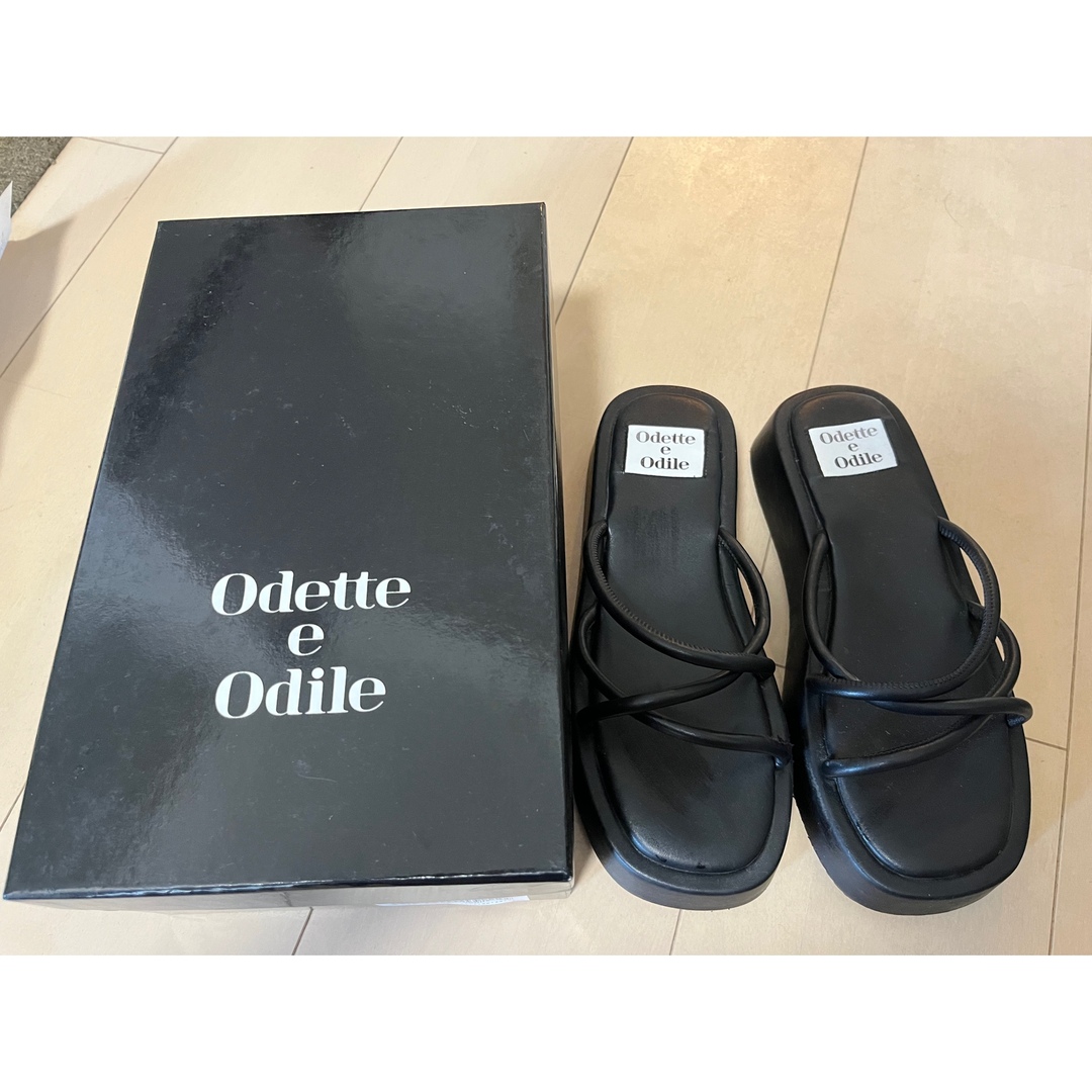 Odette e Odile - Odette e Odile チューブライン サンダルの通販 by s