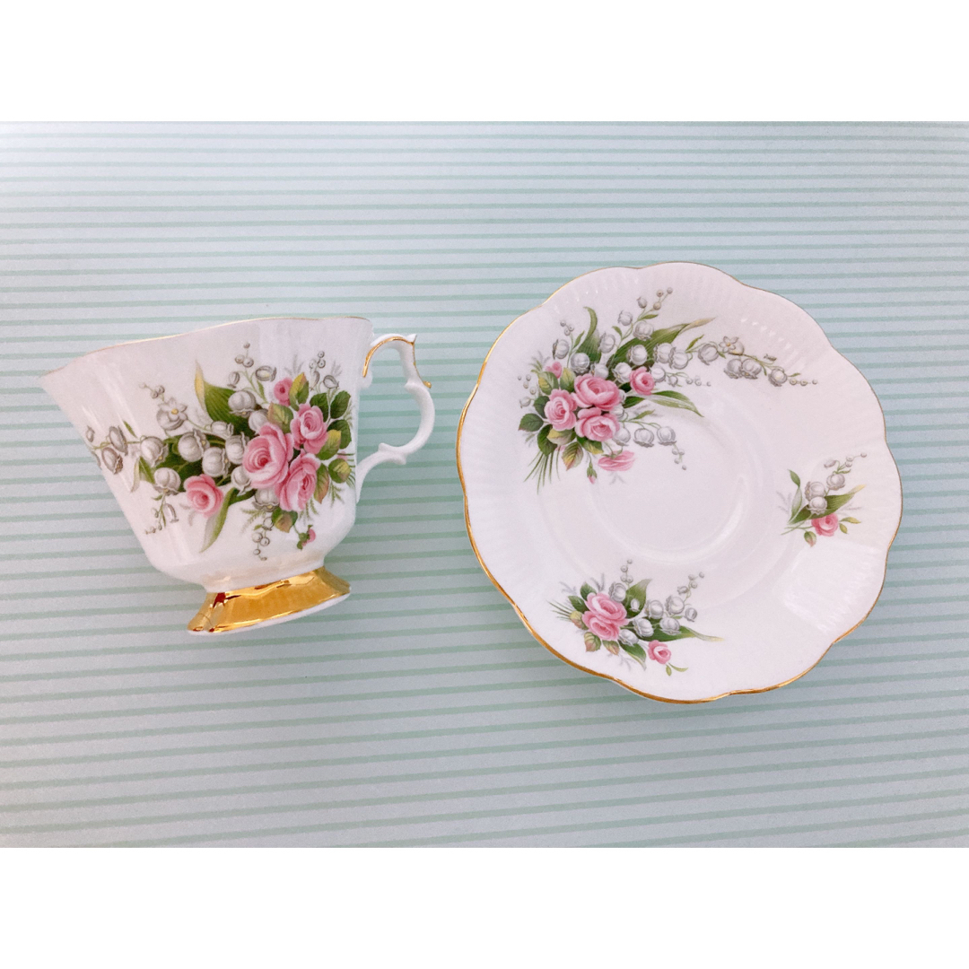 ROYAL ALBERT(ロイヤルアルバート)のロイヤルアルバート　ローズ&鈴蘭 インテリア/住まい/日用品のキッチン/食器(食器)の商品写真