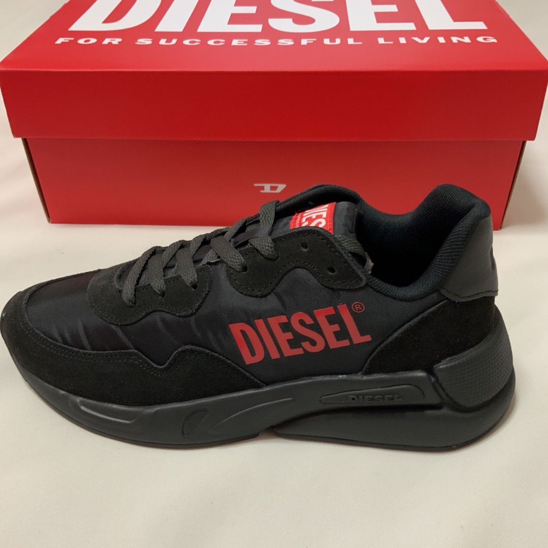 DIESEL(ディーゼル)の洗練　DIESEL　S-Serendipity Light　ブラック　27cm メンズの靴/シューズ(スニーカー)の商品写真