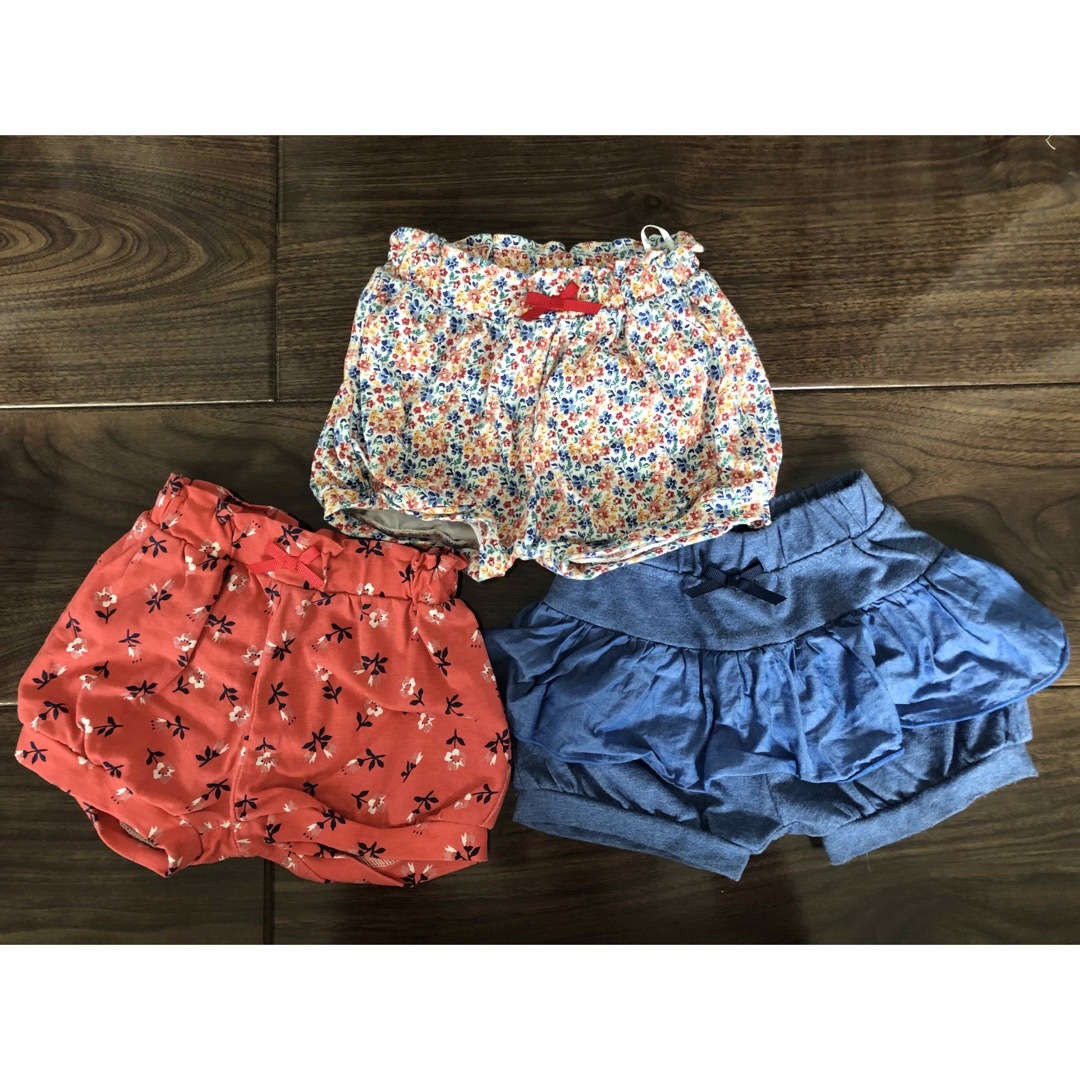アカチャンホンポ(アカチャンホンポ)のショート パンツ 70女の子 赤ちゃん本舗 キッズ/ベビー/マタニティのベビー服(~85cm)(パンツ)の商品写真