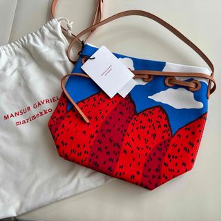 マリメッコ(marimekko)のマリメッコ  Mansikkavuoret ショルダーバッグ (ショルダーバッグ)