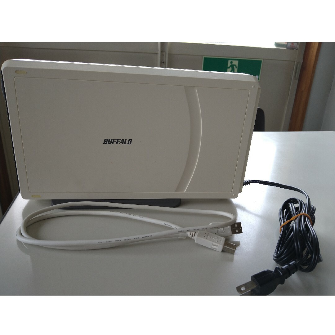 Buffalo(バッファロー)のDVDプレイヤー中古品 スマホ/家電/カメラのスマホ/家電/カメラ その他(その他)の商品写真