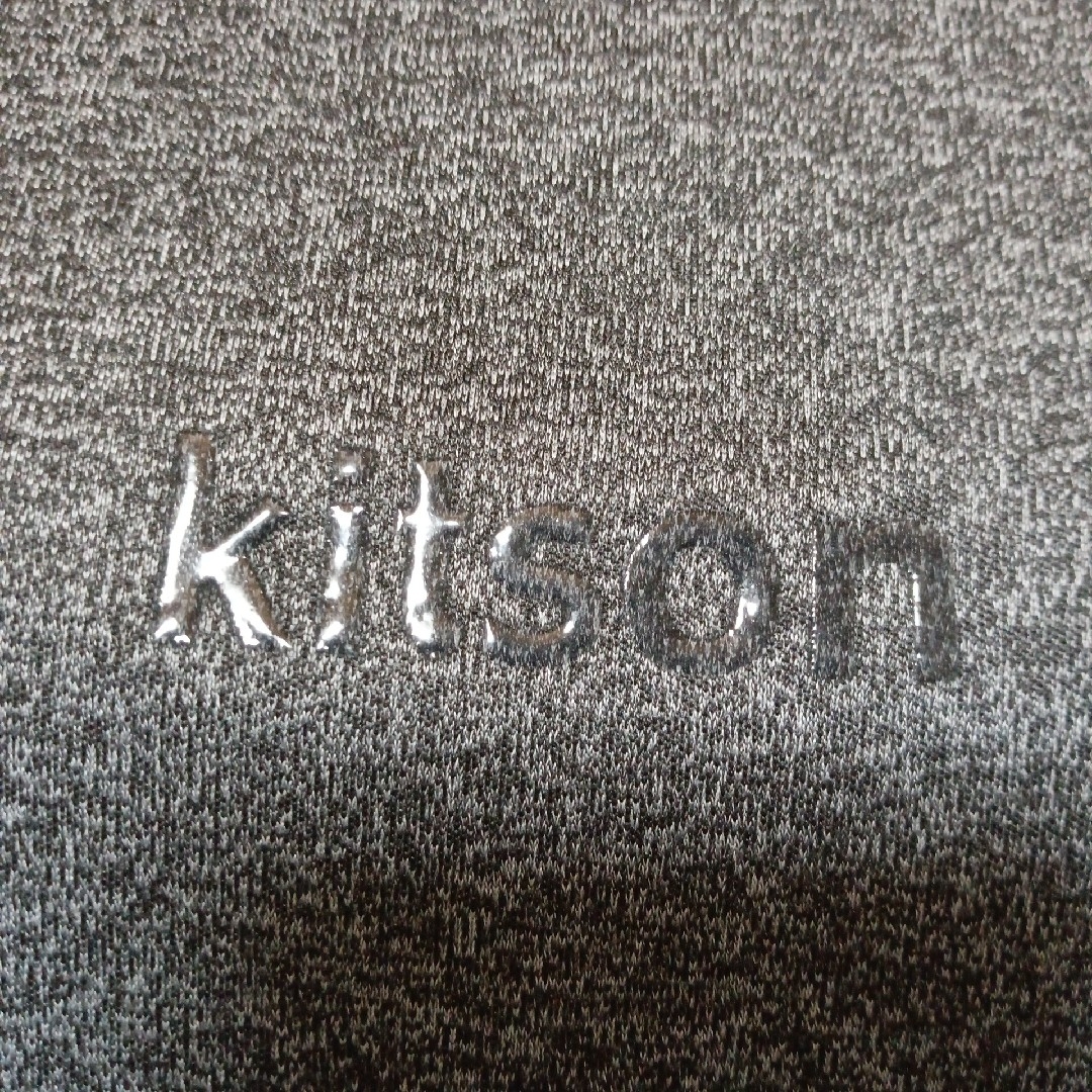 KITSON(キットソン)の美品 L キットソン 半袖 Tシャツ スポーツウェア トップス スポーツ/アウトドアのトレーニング/エクササイズ(トレーニング用品)の商品写真