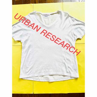 アーバンリサーチ(URBAN RESEARCH)のアーバンリサーチ　カットソー　半袖　Vネック　オフホワイト　シャツ　綿(カットソー(半袖/袖なし))