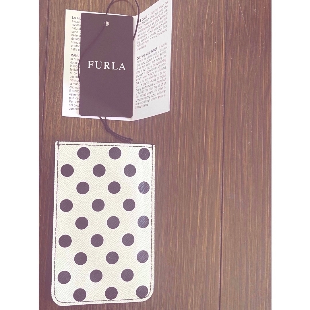 Furla(フルラ)のFURLA🎁新品未使用タグ付き⭐️パスケース⭐️ レディースのファッション小物(名刺入れ/定期入れ)の商品写真