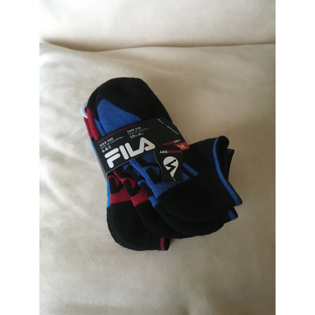 FILA(フィラ)のFILAフィラベビースニーカーソックス3足セット★新品① キッズ/ベビー/マタニティのこども用ファッション小物(靴下/タイツ)の商品写真